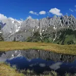 Sonnige Ruhige Bergpanorama Auf 1200m Mit Sued Balkon דירה
