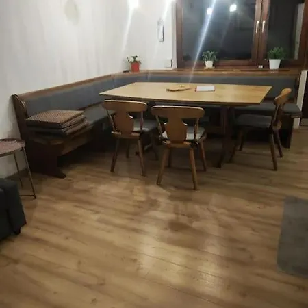 Sonnige Ruhige Bergpanorama Auf 1200m Mit Sued Balkon *