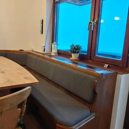 Sonnige Ruhige Bergpanorama Auf 1200m Mit Sued Balkon *