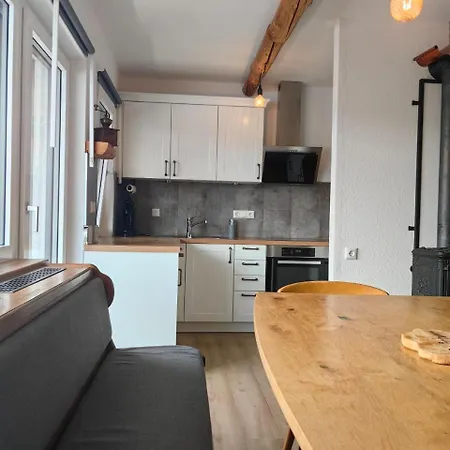 Sonnige Ruhige Bergpanorama Auf 1200m Mit Sued Balkon *