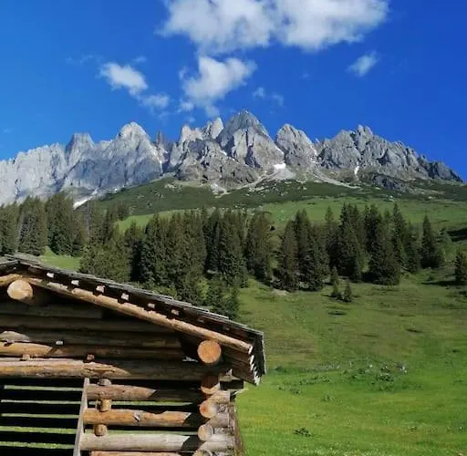Sonnige Ruhige Bergpanorama Auf 1200m Mit Sued Balkon Апартаменты *