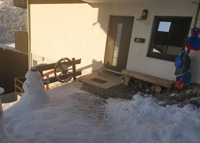 Sonnige Ruhige Bergpanorama Auf 1200m Mit Sued Balkon Apartment