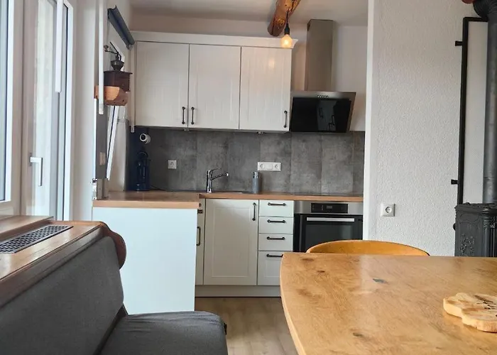 Sonnige Ruhige Bergpanorama Auf 1200m Mit Sued Balkon *